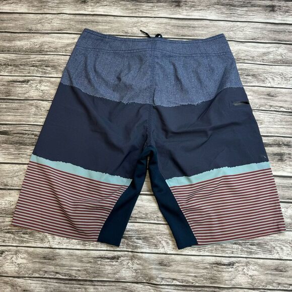 Volcom Men's Mod Tech 4-Way Stretch Board Shorts Swim Trunks 30 - Picture 2 of 8